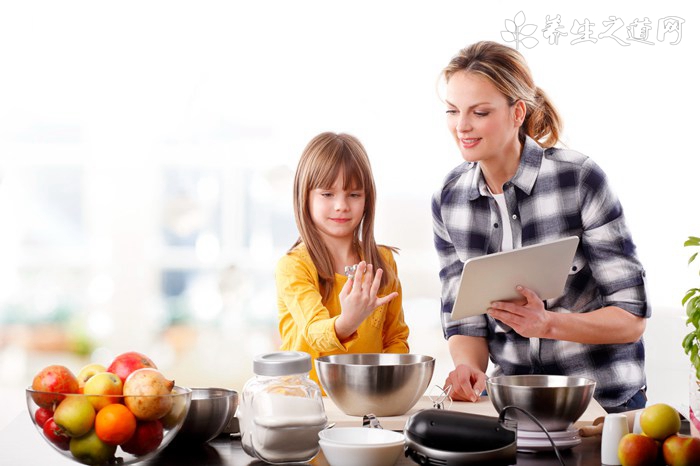 按什么穴位治疗黑眼圈